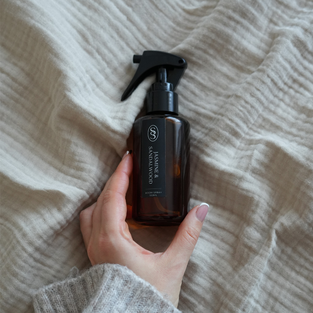 Lavender & Eucalyptus Natural Room Spray 300ml Refill - Relaxing - Image 6