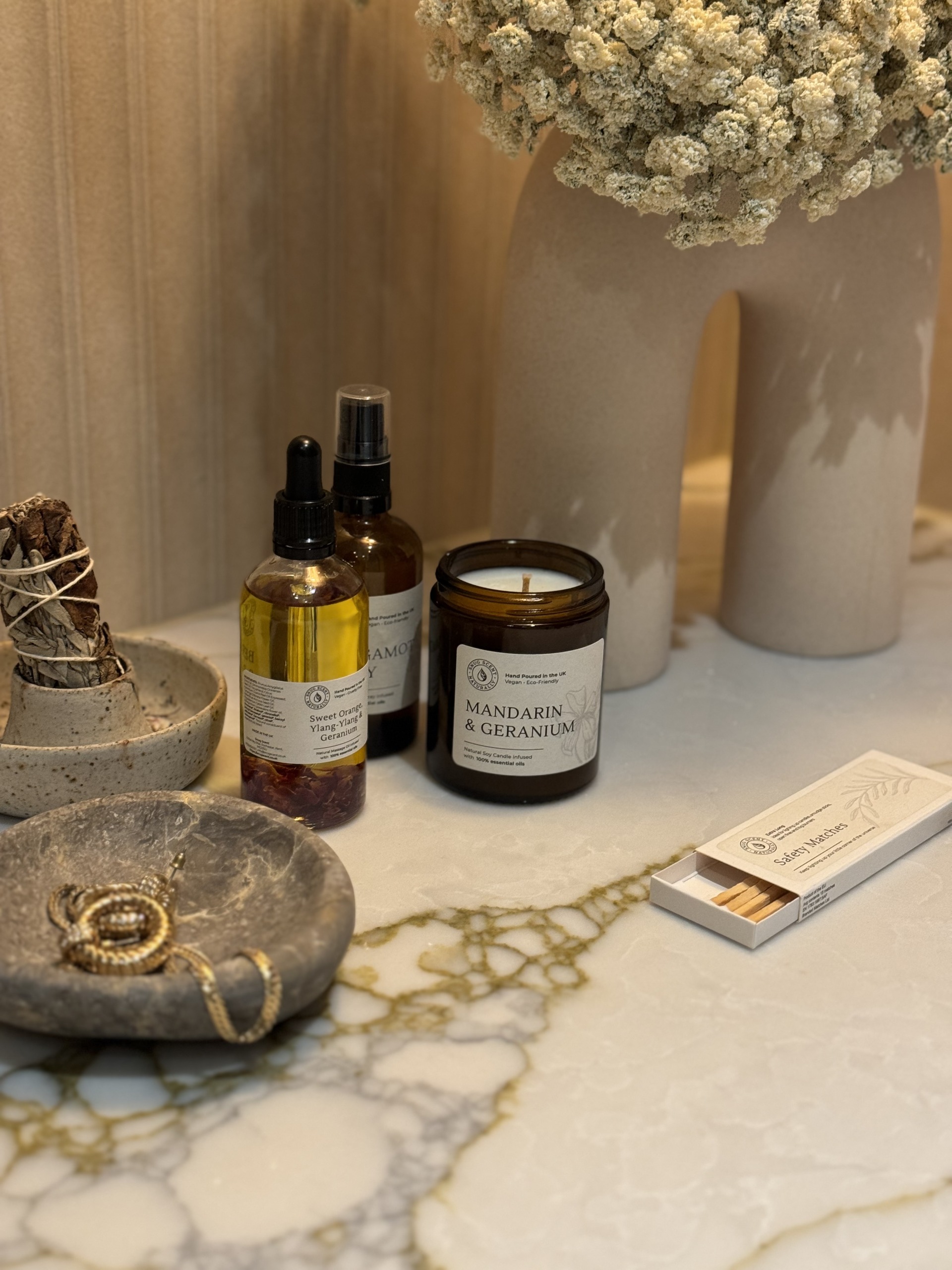 Relax & De-Stress Natural Massage Oil - Image 2